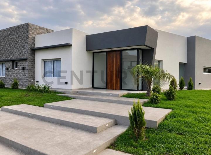 Casa · 171m² · 4 Ambientes · 1 Cochera