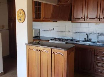 PH de 5 ambientes, La Plata · Casa en Alquiler