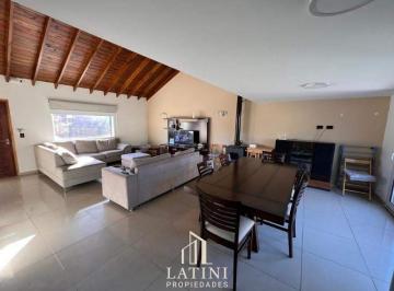 Casa · 260m² · 4 Ambientes · 1 Cochera · Venta Casa 4 Ambientes con Departamento Al Fondo en Acantilados