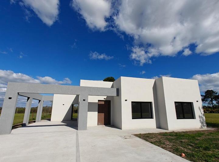 Casa · 137m² · 4 Ambientes · 2 Cocheras