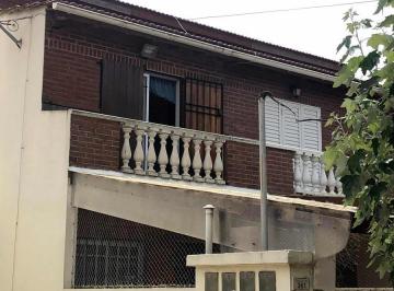 Casa · 85m² · 4 Ambientes · Casa en Venta - 3 Dorm. 2 Baños - 85 m² - Mar del Tuyú