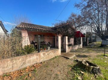 Casa · 119m² · 4 Ambientes · 2 Cocheras · Venta Casa 4 Ambientes en Garin, Apta Credito