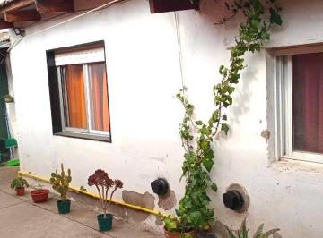 Casa · 160m² · 4 Ambientes · Casa en Venta - 3 Dorm. 1 Baño - Punta Alta