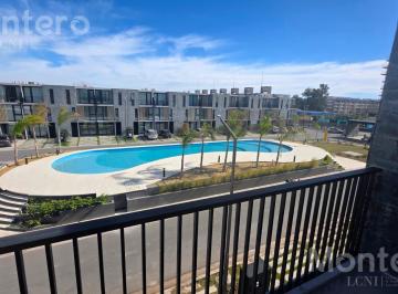 Casa · 127m² · 4 Ambientes · 1 Cochera · Casa Tríplex en Sunny - Camino de Los Remeros Tigre - Jardín Parrilla - Lote 64 Frente a Pileta