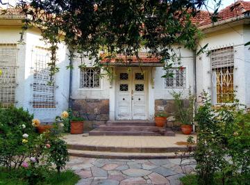 Casa · 600m² · 8 Ambientes · 4 Cocheras · Casona en Alquiler Bombal