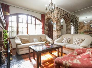 Casa · 200m² · 5 Ambientes · 1 Cochera · Venta Casa 5 Amb con Cochera Villa Ortuzar