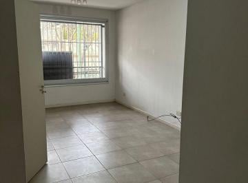 Departamento · 4m² · 2 Ambientes · Alquiler Depto 2 Ambientes en Coghlan con Balcon
