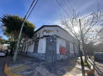 Local comercial · 180m² · Alquiler Local Comercial Supermercado Deposito