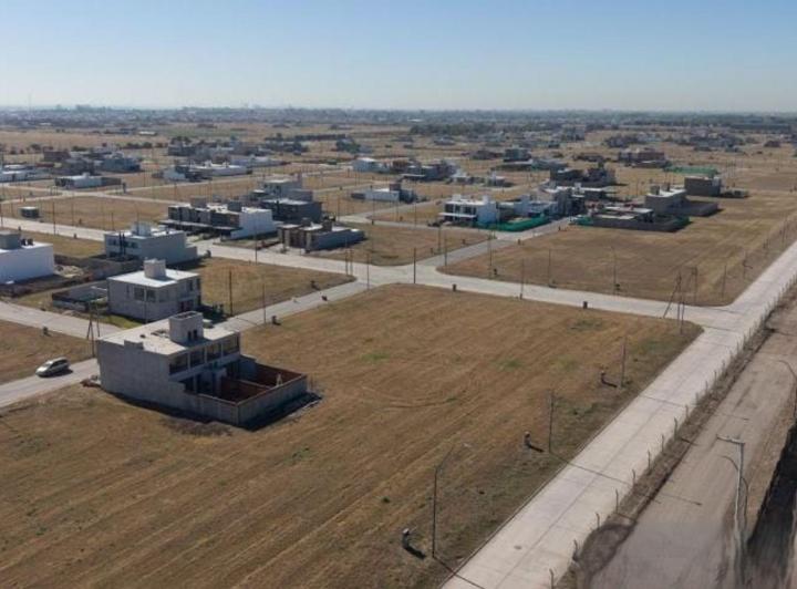 Terreno · 348m²