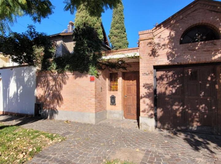 Casa · 179m² · 4 Ambientes · 1 Cochera