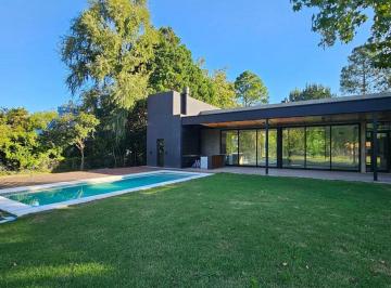 Casa · 240m² · 4 Ambientes · 2 Cocheras · Casa en Venta 4 Mb Country Carmel Pilar a Estrenar
