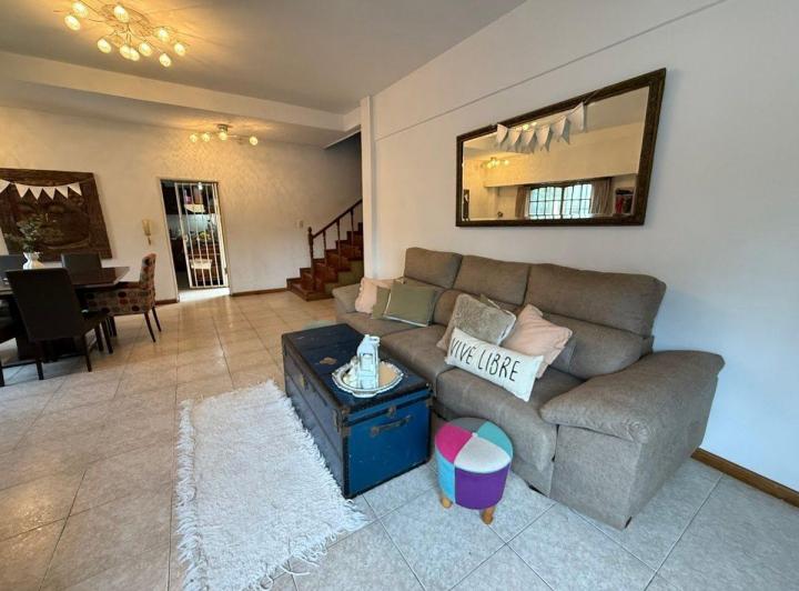 Casa · 143m² · 4 Ambientes · 1 Cochera