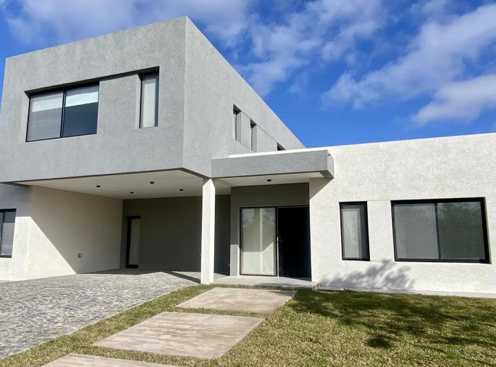 Casa en venta en Riberas · 7 ambientes