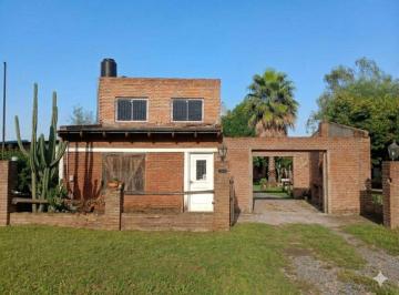 Casa · 98m² · 5 Ambientes · 1 Cochera · Casa 4 Dorm. en Venta Andino Oportunidad