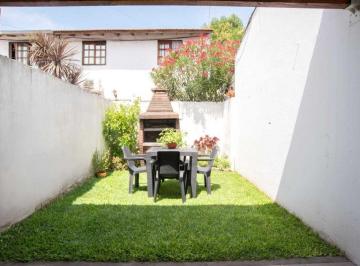 PH · 78m² · 3 Ambientes · 1 Cochera · Triplex 3 Amb. con Patio y Cochera en Castelar
