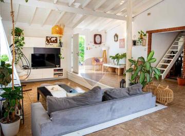 Casa · 170m² · 4 Ambientes · 2 Cocheras · Casa en Venta en Valeria del Mar 4 Ambientes