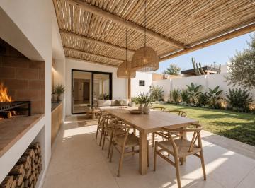 Casa · 135m² · 10 Ambientes · 1 Cochera · Centenario - 3d 3b - Quincho con Asador! a Mtrs. de Nuñez - Todo Planta Baja Reciclada!