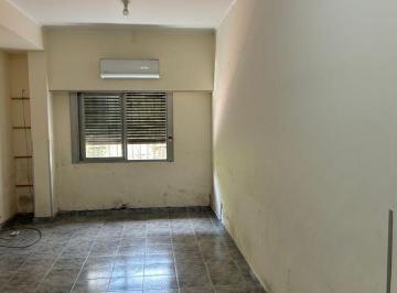 Departamento de 2 ambientes, Balvanera · Excelente Departamento 2 Ambientes con Gran Patio