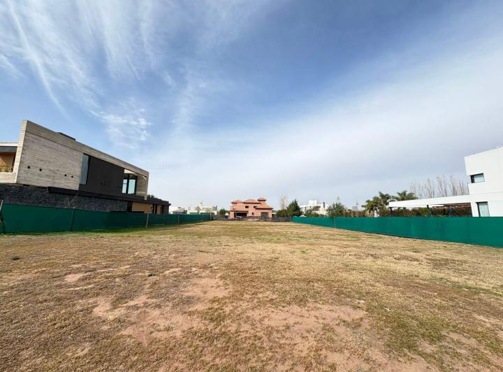 Terreno · 1500m²