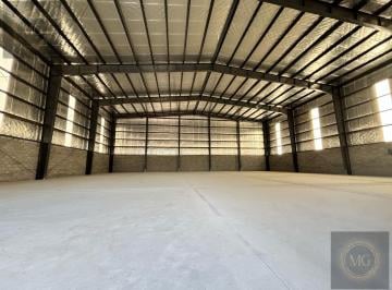 Bodega-Galpón · 900m² · Excelente Galpón a Estrenar en Alquiler en Garin