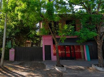 Local comercial · 264m² · 2 Cocheras · Local en Venta con Vivienda a Terminar en Canning