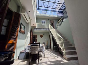 Casa · 155m² · 5 Ambientes · 1 Cochera · Venta Casa 5 Ambientes Garage Terraza Parrilla