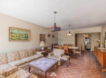 Departamento · 106m² · 5 Ambientes · Venta Pta Carretas Apto 3 Dorms Patio a Reciclar