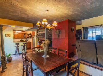 Casa · 255m² · 6 Ambientes · 1 Cochera · Venta, Casa 3 Dorm. con Piscina, Solymar
