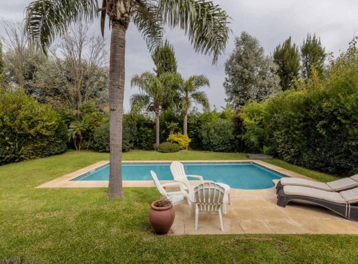 Casa · 209m² · 5 Ambientes · 1 Cochera