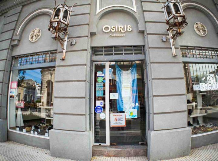 Local comercial · 143m²
