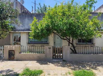Casa · 70m² · 3 Ambientes · Venta Casa 3 Amb Lote Propio Palomar Apto Crédito