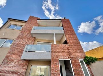 Departamento · 68m² · 3 Ambientes · 1 Cochera · Departamento 3 Ambientes - Hurlingham