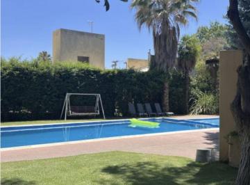 Casa · 228m² · 6 Ambientes · 1 Cochera · Casa en Venta Guardia Vieja Vistalba