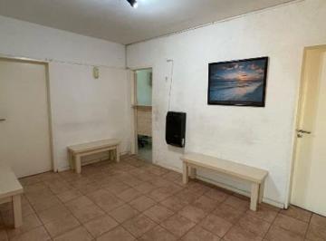 Casa · 46m² · 4 Ambientes · Casa de 4 Amb, Venta Posible Consultorio en Padua