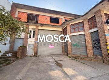 Local comercial · 340m² · 2 Ambientes · Deposito/galpón en Alquiler Paso del Rey Centro