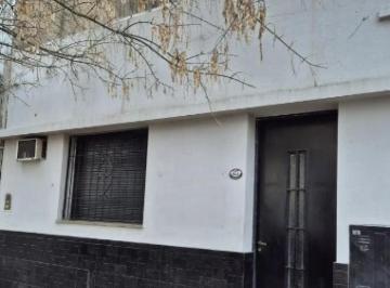 Casa · 99m² · 4 Ambientes · Casa en Venta - 3 Dorm. 1 Baño - Morón