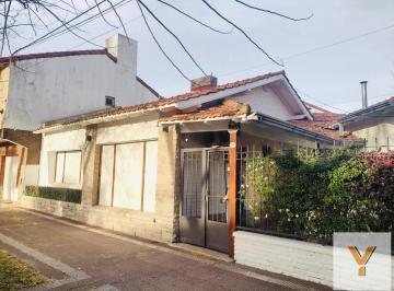 Casa · 100m² · 4 Ambientes · 1 Cochera · Casa en Venta - 3 Dorm. 2 Baños - Miramar