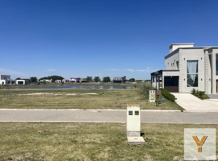 Terreno · 650m²