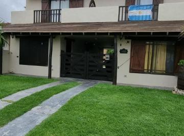 Edificio · 148m² · 7 Ambientes · 3 Cocheras · Complejo de Cabañas - 3 Dorm. 4 Baños - Cochera - 300 m² - Santa Clara del Mar