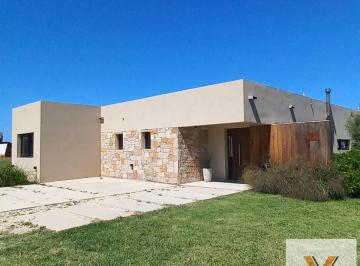 Casa · 145m² · 3 Ambientes · Casa en Venta - 2 Dorm. 3 Baños - Miramar