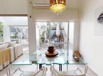 Casa · 250m² · 9 Ambientes · Casa en Venta - 5 Dorm. 6 Baños - Boedo