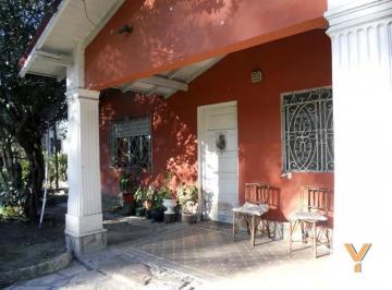 Casa · 90m² · 5 Ambientes · Casa en Venta - 4 Dorm. 3 Baños - Esteban Echeverría