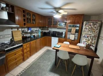 Departamento · 160m² · 6 Ambientes · Departamento en Venta - 5 Dorm. 2 Baños - Barracas