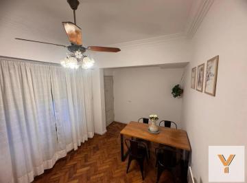 Departamento · 61m² · 3 Ambientes · Departamento en Alquiler - 2 Dorm. 1 Baño - Flores