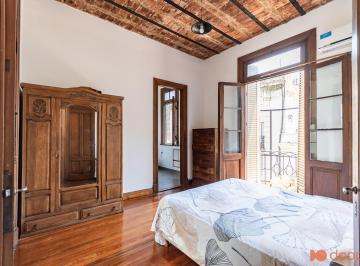 PH · 73m² · 3 Ambientes · Venta PH 3 Ambientes y Medio San Telmo Sobre La Emblemática Esquina Mafalda. Apto Credito