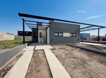 Casa de 5 ambientes, Córdoba · Docta - 2 Dorm + Dos Baños.