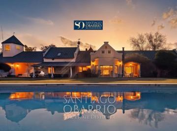 Casa · 500m² · 6 Ambientes · 2 Cocheras · Chacra en Venta de 5.5ha + Casa de 500 m² en Haras El Argentino Farm Club, Luján
