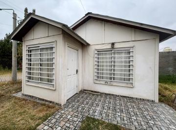 Casa · 100m² · 2 Ambientes · Cabaña en Barrio Don Luckas