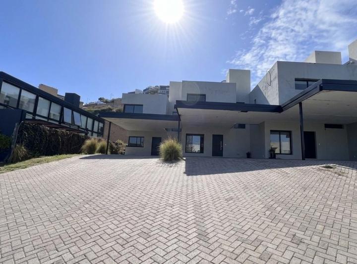 PH · 180m² · 4 Ambientes · 2 Cocheras