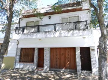 Casa · 120m² · 2 Dormitorios · 1 Cochera · Casa 2 Dorm. con Cochera en Venta, en Macrocentro de Santa Fe